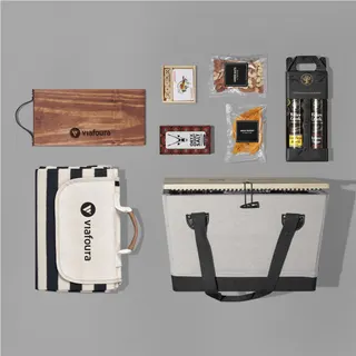 Daytrip Delights Hamper