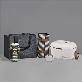 Finest Finds Hamper
